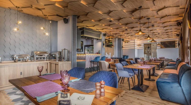 Отель "Репин"