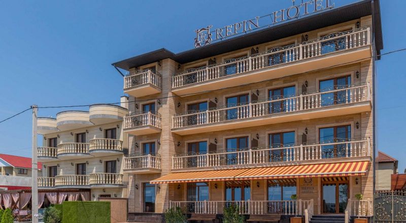 Отель "Репин"